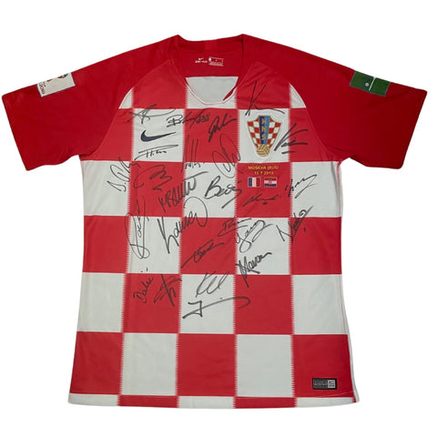 Croatia Home 2018 Team Signed Jersey, slight pink marks on jersey.